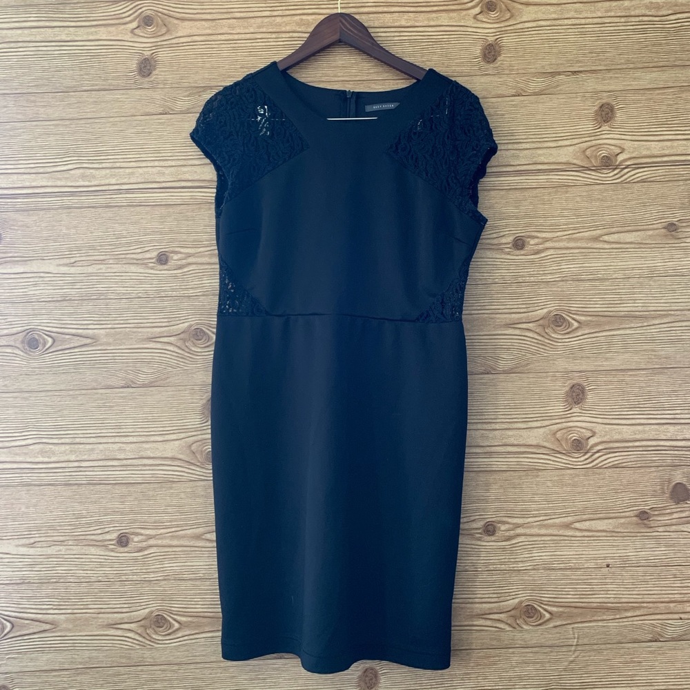SUZY SHIER BLACK LACE DETAIL CUTOUT DRESS
